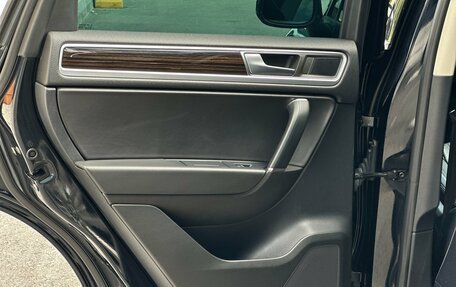 Volkswagen Touareg III, 2015 год, 3 070 000 рублей, 14 фотография
