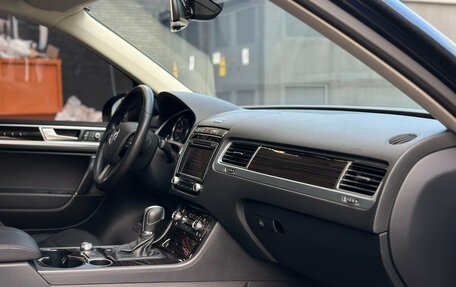 Volkswagen Touareg III, 2015 год, 3 070 000 рублей, 37 фотография