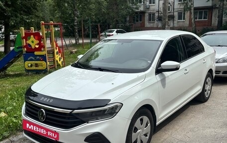 Volkswagen Polo VI (EU Market), 2021 год, 1 570 000 рублей, 2 фотография