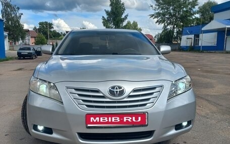 Toyota Camry, 2007 год, 800 000 рублей, 1 фотография