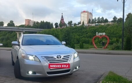 Toyota Camry, 2007 год, 800 000 рублей, 2 фотография