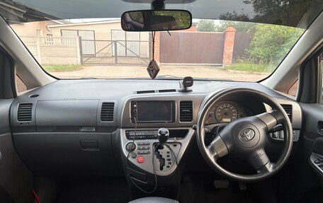 Toyota Wish II, 2003 год, 870 000 рублей, 6 фотография