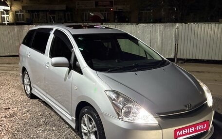 Toyota Wish II, 2003 год, 870 000 рублей, 4 фотография