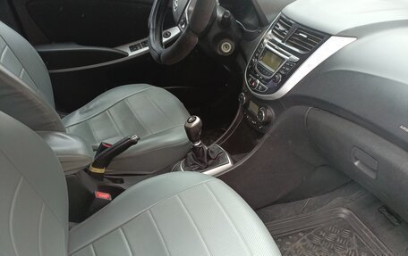 Hyundai Solaris II рестайлинг, 2012 год, 605 000 рублей, 11 фотография