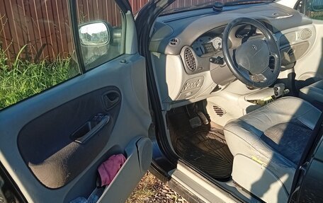 Renault Scenic III, 2001 год, 275 000 рублей, 9 фотография