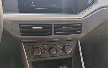 Volkswagen Polo, 2022 год, 1 830 000 рублей, 9 фотография
