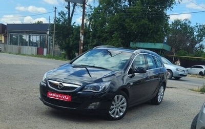 Opel Astra J, 2011 год, 799 000 рублей, 1 фотография