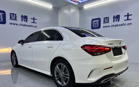 Mercedes-Benz A-Класс, 2022 год, 2 150 000 рублей, 4 фотография