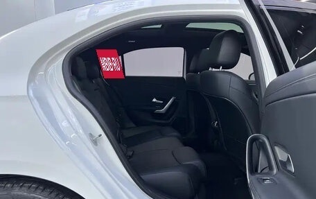 Mercedes-Benz A-Класс, 2022 год, 2 150 000 рублей, 19 фотография