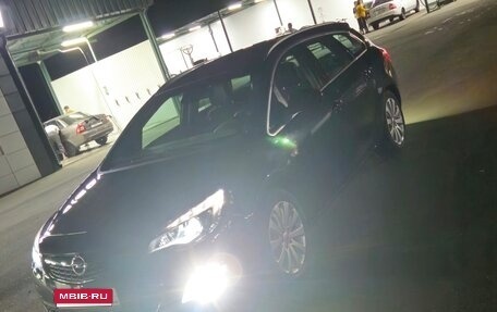 Opel Astra J, 2011 год, 799 000 рублей, 2 фотография