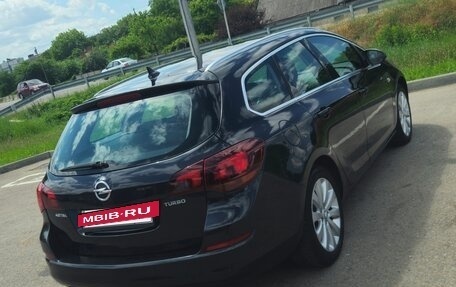Opel Astra J, 2011 год, 799 000 рублей, 7 фотография