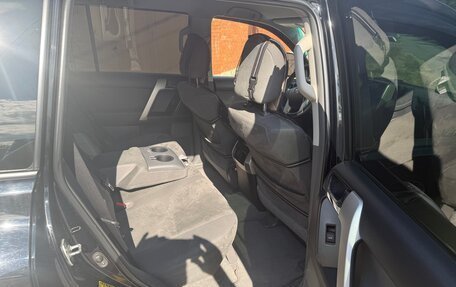 Toyota Land Cruiser Prado 150 рестайлинг 2, 2010 год, 2 350 000 рублей, 12 фотография