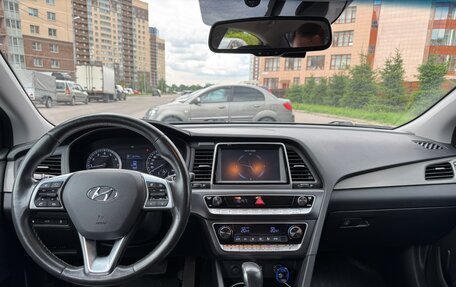 Hyundai Sonata VII, 2019 год, 2 100 000 рублей, 13 фотография