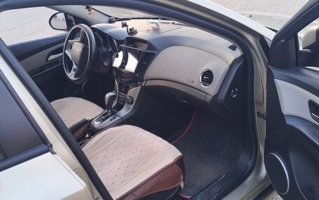 Chevrolet Cruze II, 2012 год, 600 000 рублей, 9 фотография