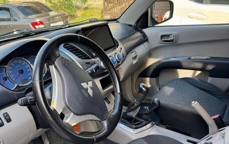 Mitsubishi L200 IV рестайлинг, 2007 год, 1 450 000 рублей, 4 фотография