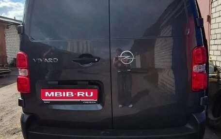 Opel Vivaro, 2021 год, 2 750 000 рублей, 6 фотография