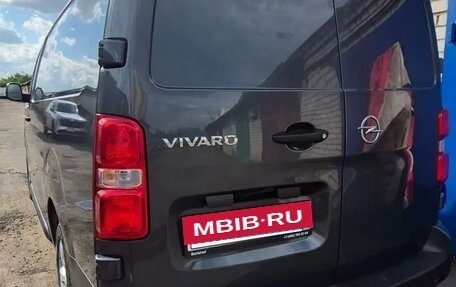 Opel Vivaro, 2021 год, 2 750 000 рублей, 7 фотография