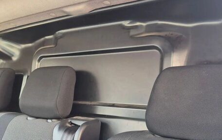 Opel Vivaro, 2021 год, 2 750 000 рублей, 24 фотография