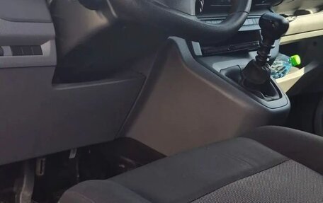 Opel Vivaro, 2021 год, 2 750 000 рублей, 23 фотография