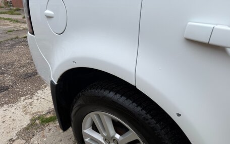 Land Rover Freelander II рестайлинг 2, 2013 год, 1 630 000 рублей, 19 фотография
