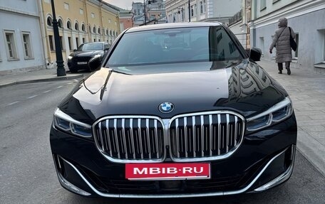 BMW 7 серия, 2022 год, 7 400 000 рублей, 3 фотография