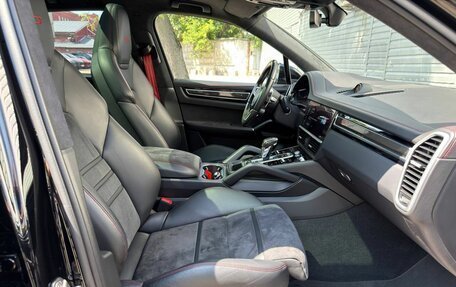 Porsche Cayenne III, 2021 год, 11 297 000 рублей, 25 фотография