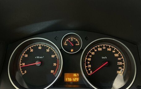 Opel Zafira B, 2011 год, 890 000 рублей, 14 фотография