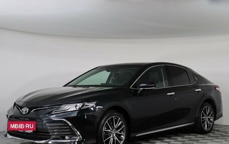Toyota Camry, 2023 год, 3 647 000 рублей, 2 фотография