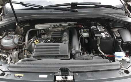 Volkswagen Tiguan II, 2020 год, 2 645 000 рублей, 24 фотография