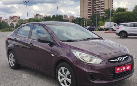 Hyundai Solaris II рестайлинг, 2011 год, 650 000 рублей, 1 фотография