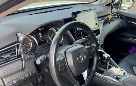 Toyota Camry, 2021 год, 3 150 000 рублей, 1 фотография