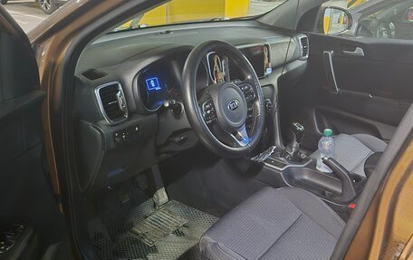 KIA Sportage IV рестайлинг, 2017 год, 1 200 000 рублей, 5 фотография