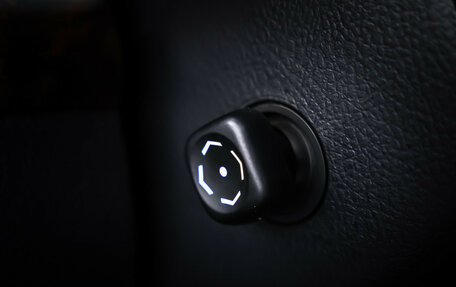 Toyota Land Cruiser 200, 2012 год, 3 490 000 рублей, 29 фотография