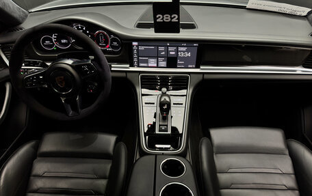 Porsche Panamera II рестайлинг, 2019 год, 7 999 999 рублей, 11 фотография