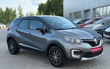 Renault Kaptur I рестайлинг, 2019 год, 1 750 000 рублей, 2 фотография