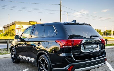 Mitsubishi Outlander III рестайлинг 3, 2017 год, 1 778 000 рублей, 5 фотография
