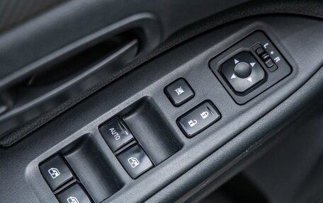 Mitsubishi Outlander III рестайлинг 3, 2017 год, 1 778 000 рублей, 15 фотография