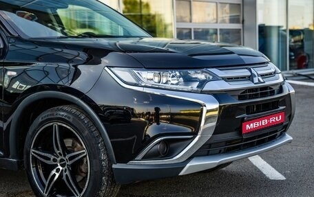 Mitsubishi Outlander III рестайлинг 3, 2017 год, 1 778 000 рублей, 12 фотография