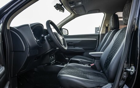 Mitsubishi Outlander III рестайлинг 3, 2017 год, 1 778 000 рублей, 31 фотография