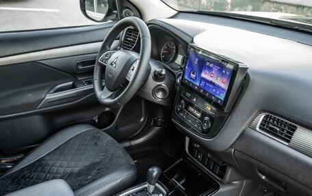 Mitsubishi Outlander III рестайлинг 3, 2017 год, 1 778 000 рублей, 36 фотография