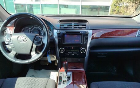Toyota Camry, 2013 год, 1 600 000 рублей, 15 фотография