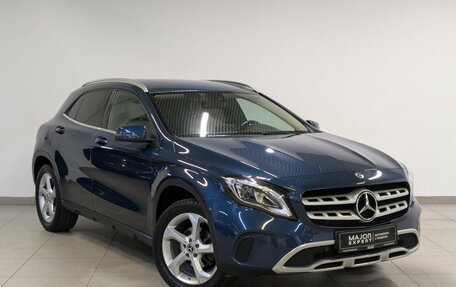 Mercedes-Benz GLA, 2019 год, 2 400 000 рублей, 3 фотография