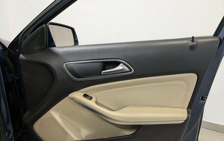 Mercedes-Benz GLA, 2019 год, 2 400 000 рублей, 24 фотография