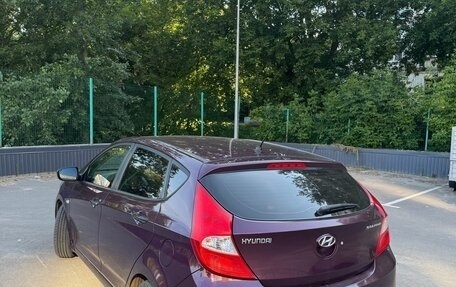 Hyundai Solaris II рестайлинг, 2011 год, 685 000 рублей, 2 фотография