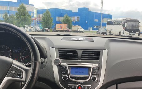 Hyundai Solaris II рестайлинг, 2011 год, 650 000 рублей, 11 фотография