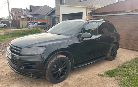 Volkswagen Touareg III, 2012 год, 2 050 000 рублей, 3 фотография