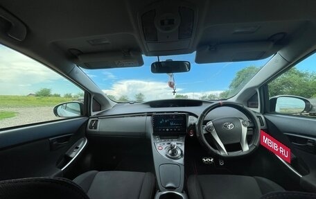 Toyota Prius, 2014 год, 1 500 000 рублей, 5 фотография