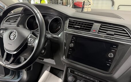 Volkswagen Tiguan II, 2020 год, 2 340 000 рублей, 13 фотография