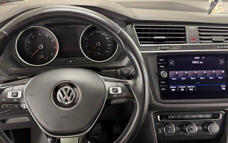 Volkswagen Tiguan II, 2020 год, 2 340 000 рублей, 11 фотография