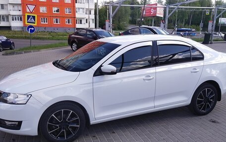 Skoda Rapid I, 2019 год, 1 200 000 рублей, 4 фотография